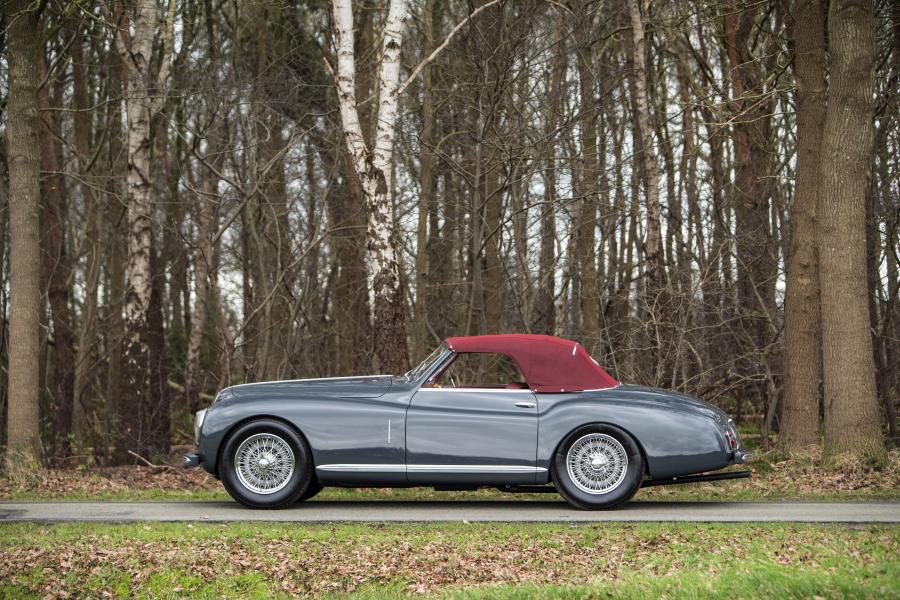  Alfa Romeo 6C 2500 SS Cabriolet 1947 года  (фото 12 из 40)